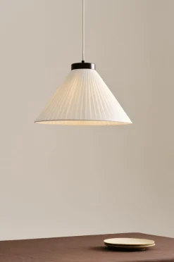 ALVAR Taklampa