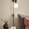 ENGLAND Vägglampa