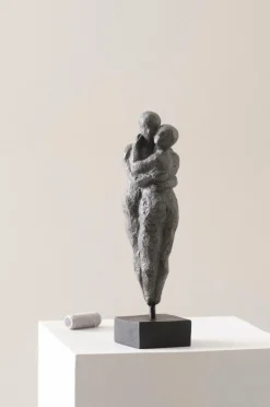 HUGGERS Skulptur